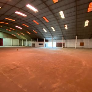 Galpón De 1,900m2 Sobre Carretera Santa Cruz - Warnes