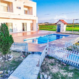 Linda Quinta En Alquiler Por Día