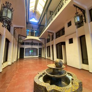 Edificio Comercial En Venta – Centro De Santa Cruz
