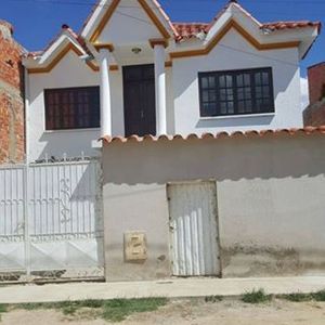 P26 Casa En Venta - Barrio Aeropuerto
