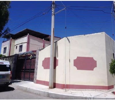 Casa Esquinera 7 Dormitorios, 5 Baños, Con Tienda Y Vivienda Auxiliar – Zona Puk