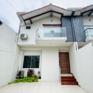 Casa En Venta - 4to Anillo Isuto