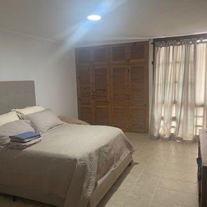 Amplia Casa En Venta 