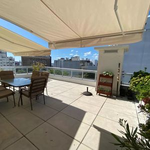 Venta Apartamento Dos Dormitorios Y Garage En Centro