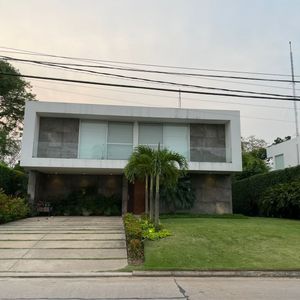 Casa De 3 Suite En Alquiler En Condominio Rio Sierra