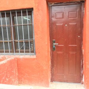 Alquila Monoambiente Sobre Avda.jose Belloni Esquina Repetto.