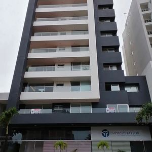 En Venta Hermoso Y Súper Amplio Departamento En Equipetrol!!