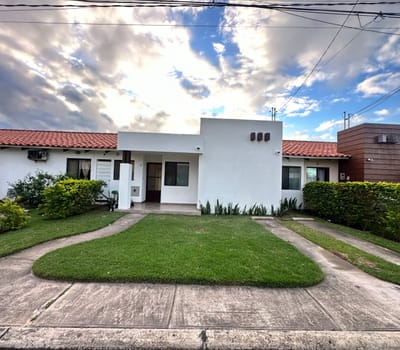 Linda Casa De 3 Dorm (1 Suite) En Venta