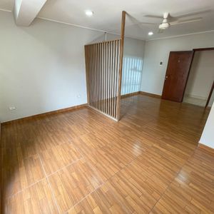 Monoambiente Con Balcón En Alquiler En El Centro De La Ciudad