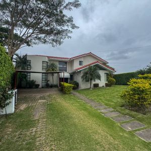 Casa Amoblada En Alquiler En El Urubó