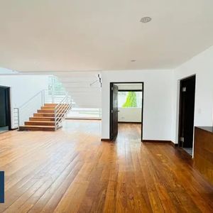 Casa En Alquiler En Achumani 