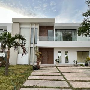 Casa En Venta, Condominio Le Parc 