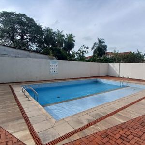 En Alquiler Monoambiente (vacio) En Condominio Av Roca Y Coronado