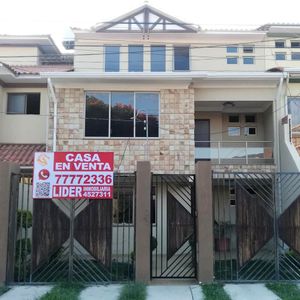 Av. America Oeste (barrio Profesional)