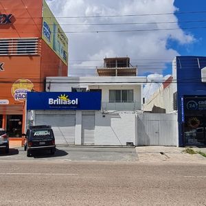 Terreno En Venta Sobre 4to. Anillo Entre Av. San Martin Y Canal  Isuto