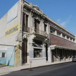 Venta En La Ciudad Vieja, 3 Padrones 2.070m2