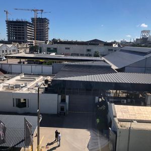 Venta De Galpon Ideal Logística Próximo A Puerto De Montevideo 