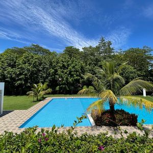 Terreno En Venta El El Urubo Cond. Alta Vista