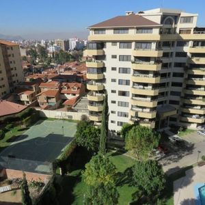 Penthouse Multifamiliar En Alquiler Zona Sarco