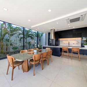 Casa En Venta De 8 Habitaciones En Condominio Urubo Golf