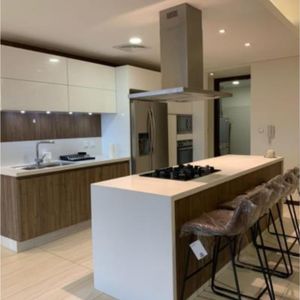 Departamento De 3 Dormitorios Amoblado En Alquiler En Cond. La Riviera