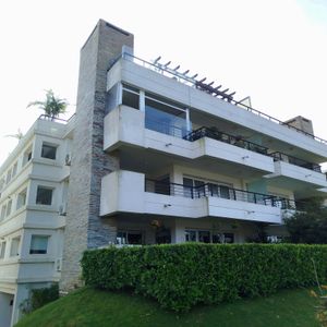 Duplex De 410 M2 En Parque Miramar (ricón Del Lago)