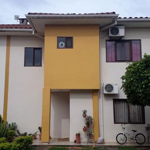 Casa En Venta En Condominio Cerrado