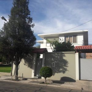 Hermosa Casa En Venta