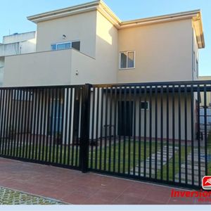 Hermosa Casa En Anticretico De 3 Habitaciones