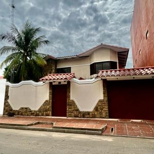 Casa En Venta En El 3er Anillo - Zona Oeste