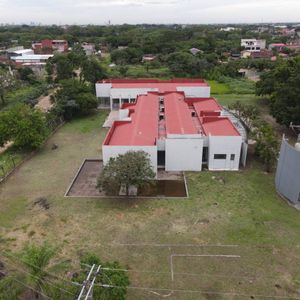 Inmueble Corporativo En Alquiler Doble Via La Guardia 8vo Anillo