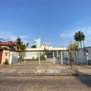 Casa Comercial En Venta