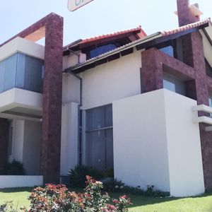 Hermoso Y De Lujo Chalet En Venta 