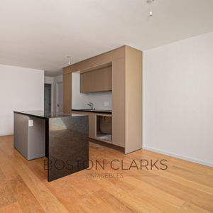 Apartamento En Venta En Punta Carretas De 3 Dormitorios Y 3 Baños