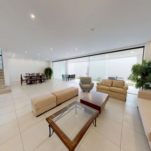 Casa De Lujo En Venta Av. Alemana 3er - 4to Anillo, Zona Norte