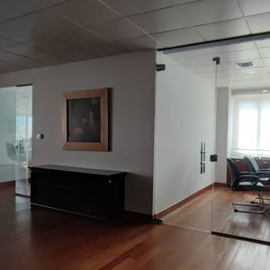 Amplia Oficina En Alquiler – Calle 15 De Calacoto