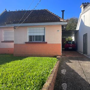 Venta Casa + 2 Aptos Independientes! 