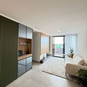 Dpto De Lujo En Venta Av. Los Cusis Entre 2do Y 3er Anillo