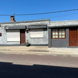 Venta Casa + Monoambiente En Rocha