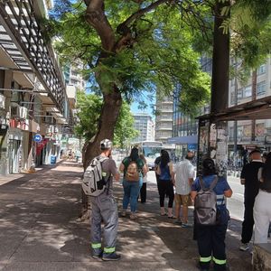 Local Comercial Estrenar 18 De Julio En Aqluiler Próximo A La Imm