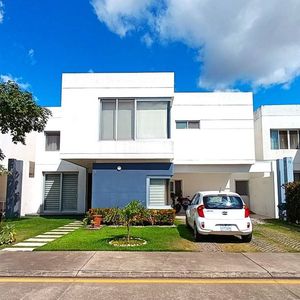 Casa En Venta Dentro De Condominio Jardines Del Norte II
