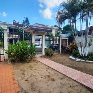 Av. 3 Pasos Al Frente Y 2do Anillo Casa Para Inversión