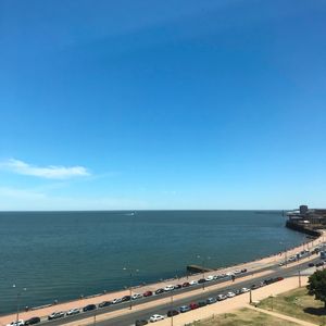 Apartamento Sobre La Rambla Sur De Montevideo