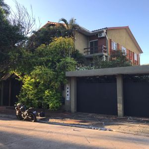 Amplio Departamento En Avenida Beni!! Barrio Fleig!!zona Norte!!