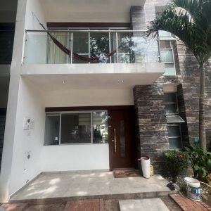 Casa De Lujo En Venta - Condominio La Pradera Zona Norte