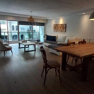 Venta Apartamento, Pocitos, 3 Dormitorios,patio, Parrillero, Garaje