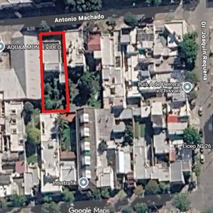 Terreno En Barrio Jacinto Vera. Cuenta Con Casona Edificada.