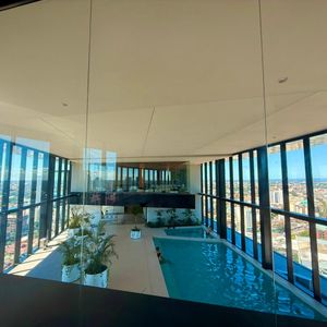 Monoambiente Con Espectacular Vista En Equipetrol