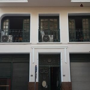 Edificio Entero En Ciudad Vieja