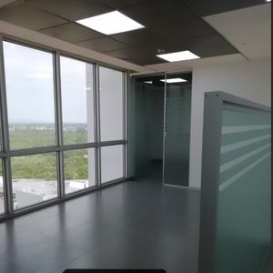 Oficina De Lujo En Alquiler En Centro Empresarial